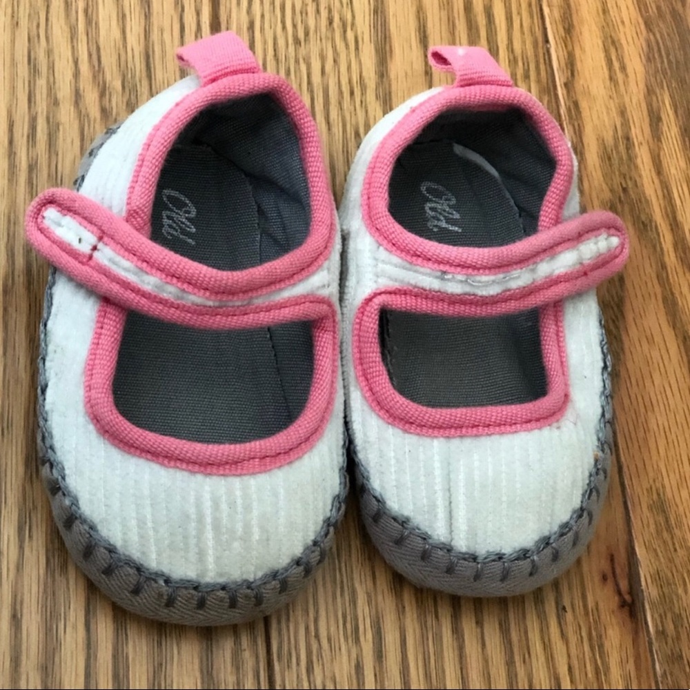 Baby girls slipper style shoe 🦄